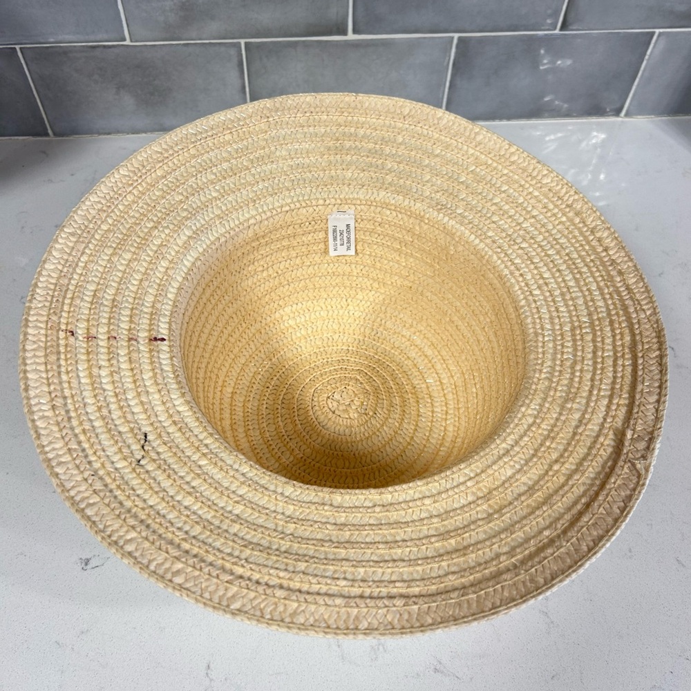 Designer hat - Picture 2 of 2